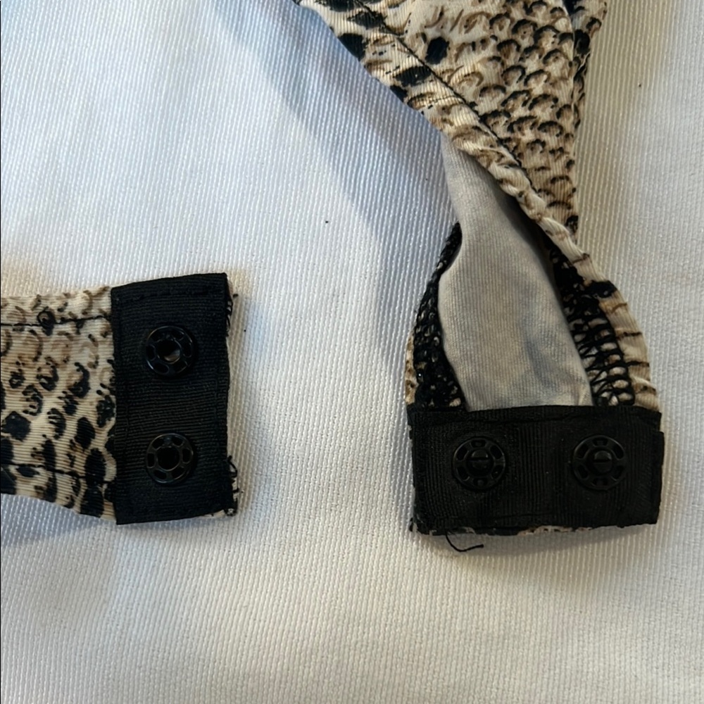 Hera Collection Animal Print Bodysuit - Picture 6 of 7